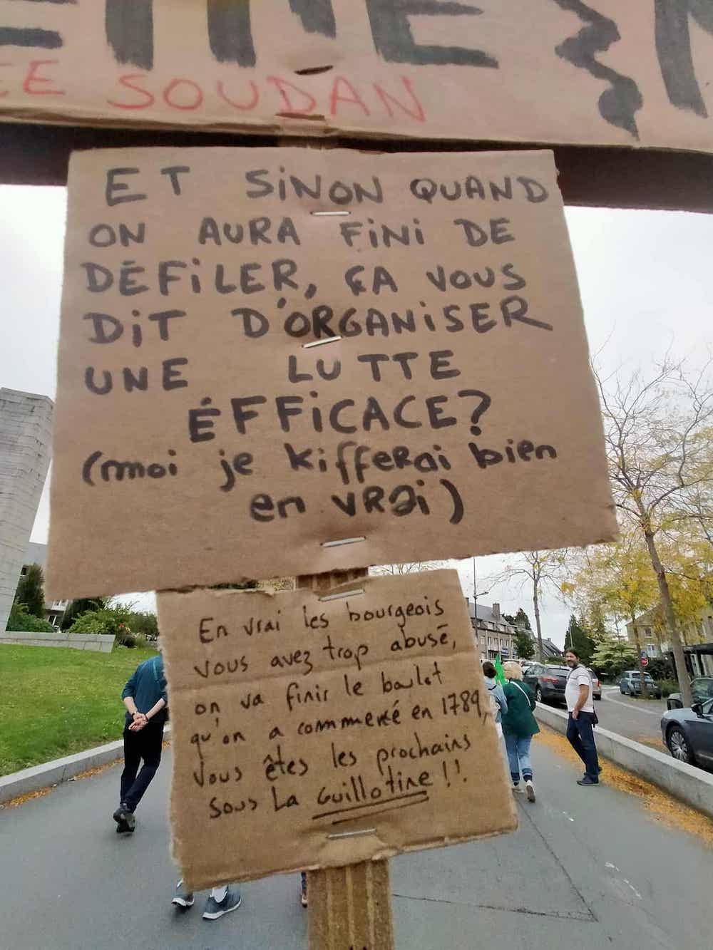 pancarte vue &agrave; Avranches le 18 septembre 2025