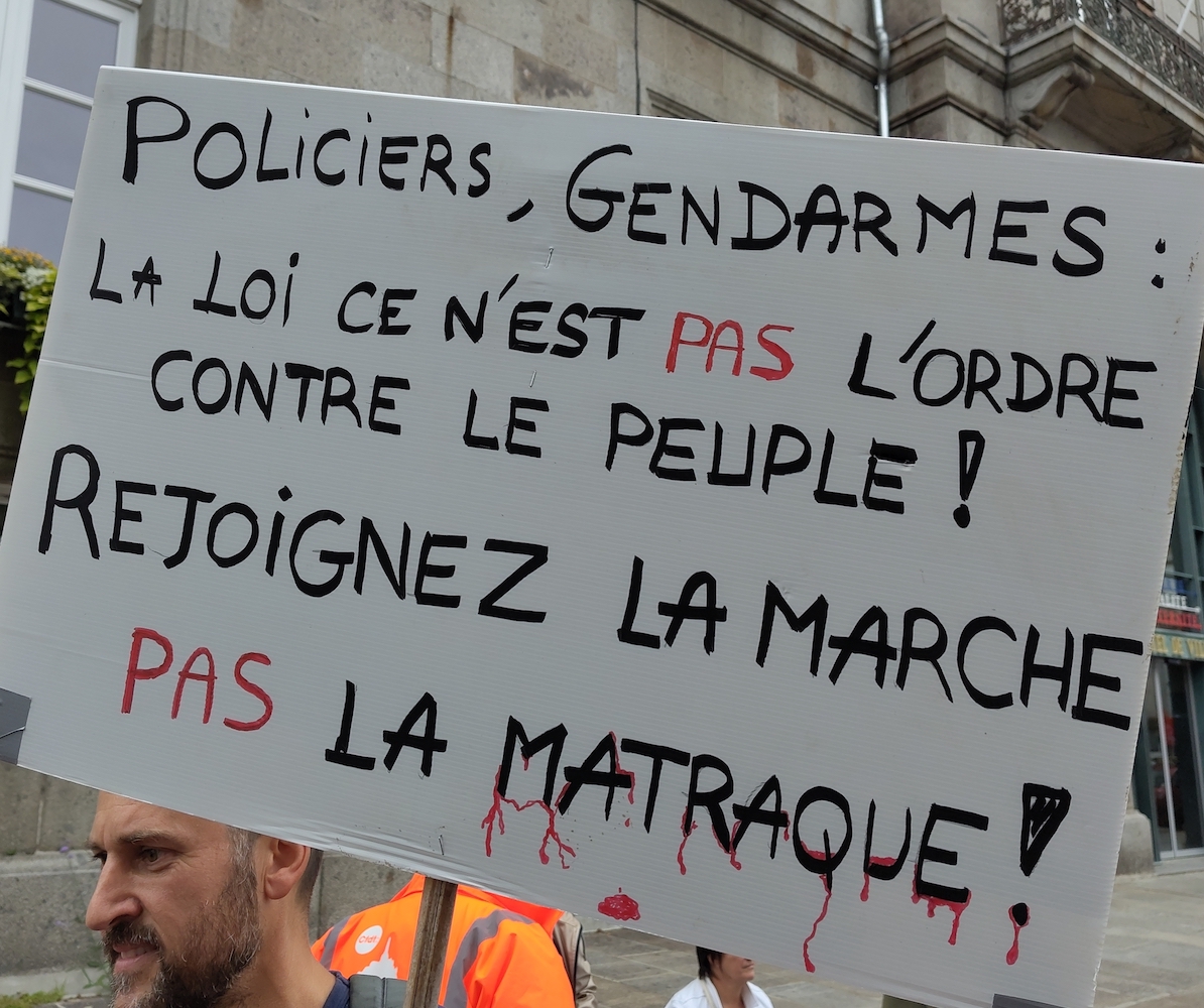 pancarte vue &agrave; Avranches le 18 septembre 2025