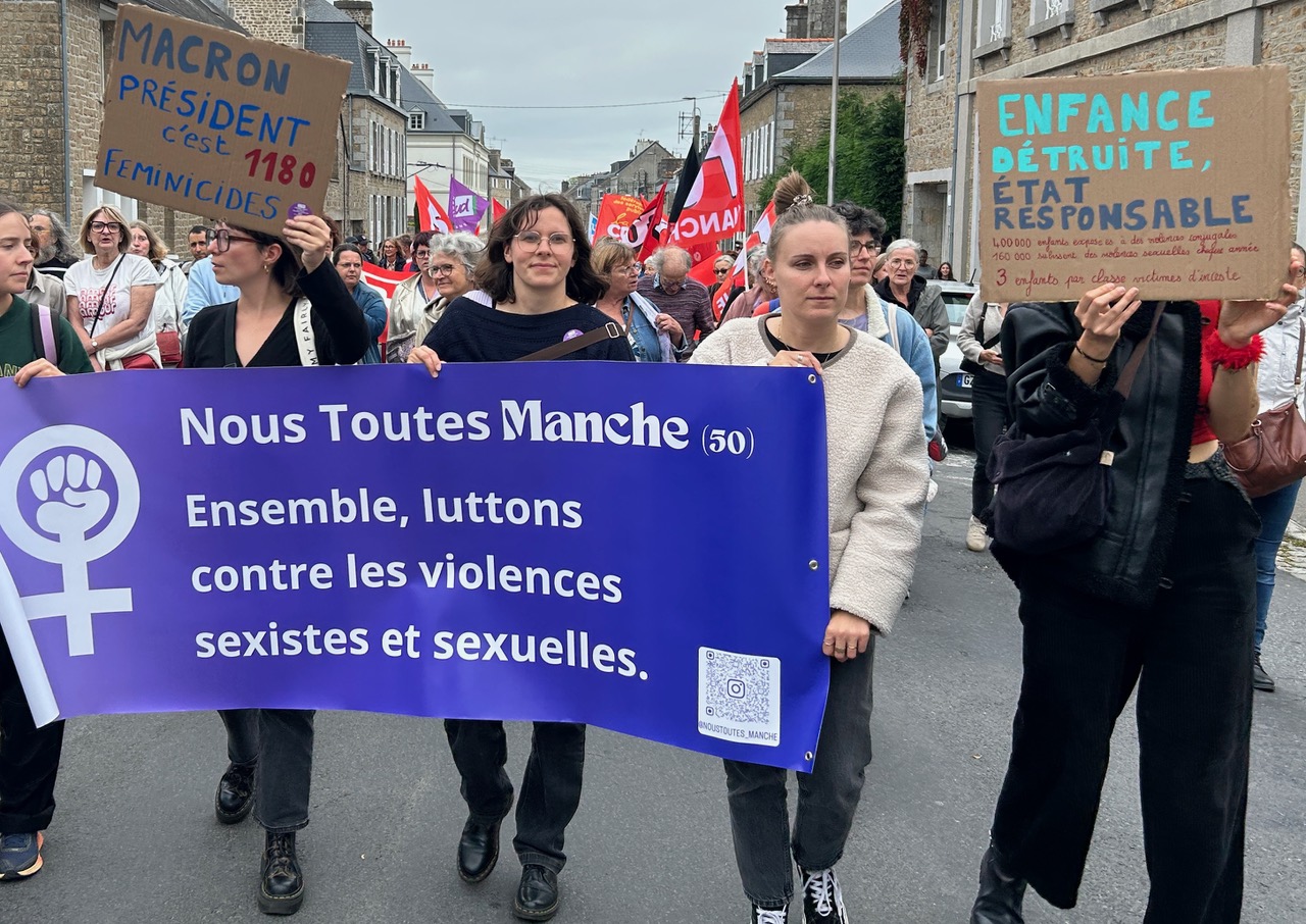 Pendant la manifestation &agrave; Avranches,le jeudi 18 septembre 2025